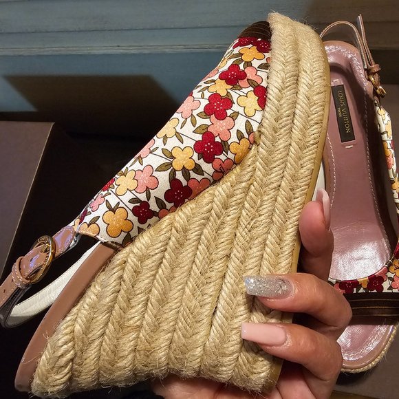 Louis Vuitton wedges - Picture 6 of 13